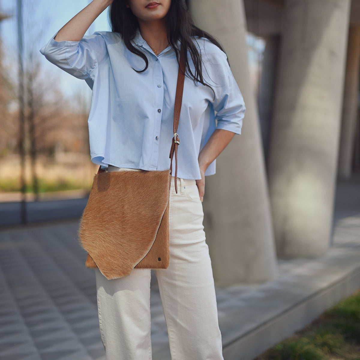 Crossbody | Blonde Hair Hide