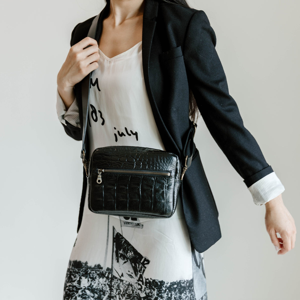 Whitney | Black Hornback